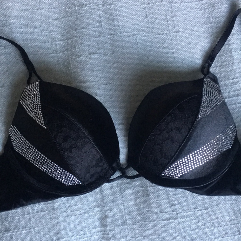 Victoria’s Secret Swarovski bombshell bra